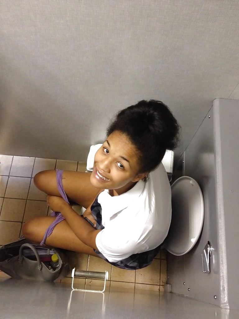 Sex black girls using bathroom