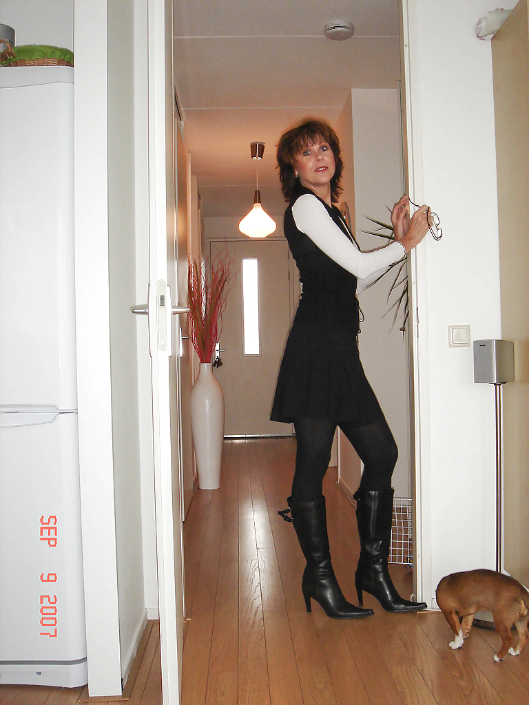 Sex sexy mature ladies 84 (clothed) image