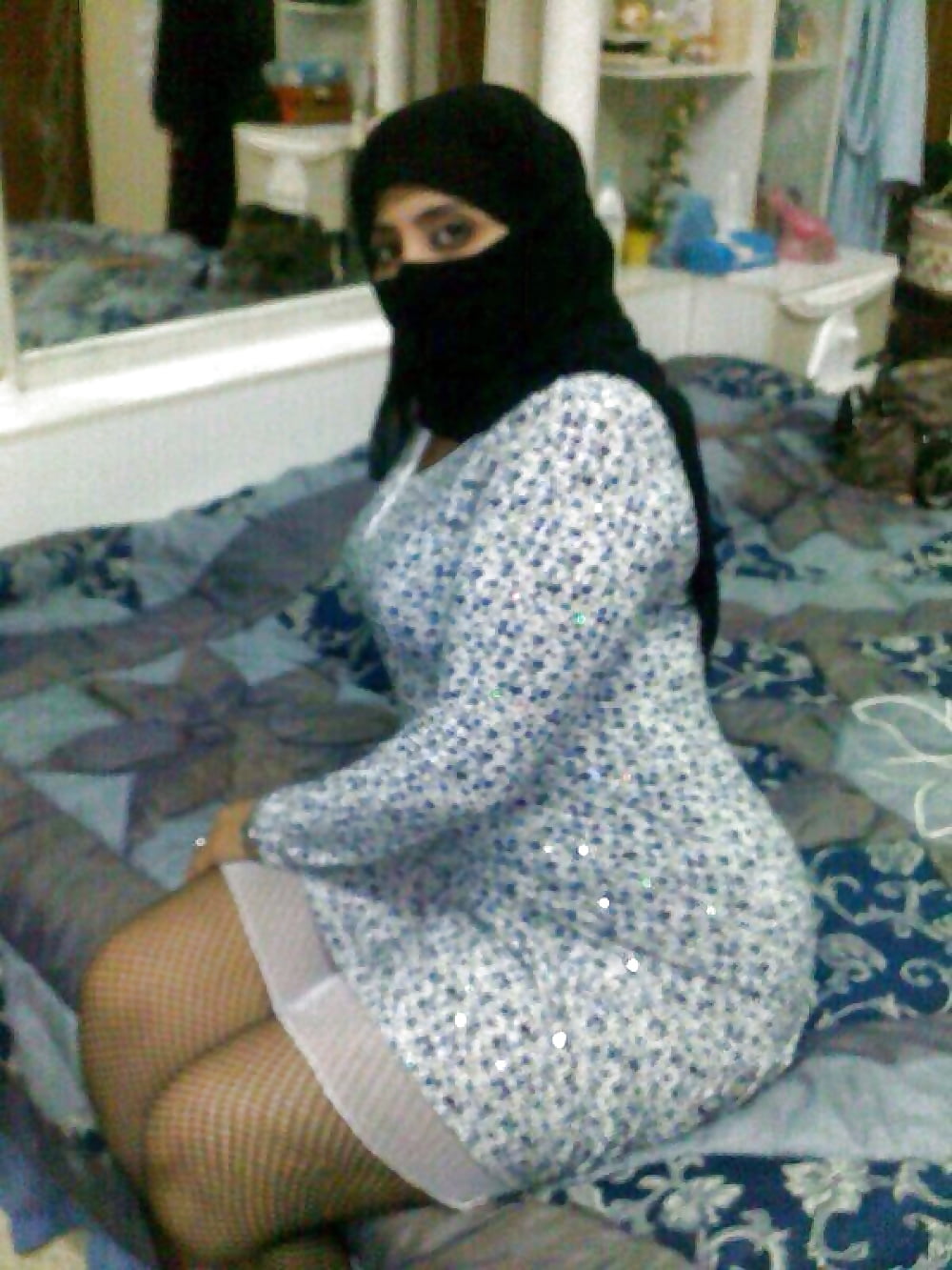 Sex nude arab girls#3 image