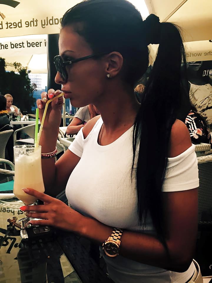 Sex Duta Andreea Bucuresti Mama eu te am facut vedeta image