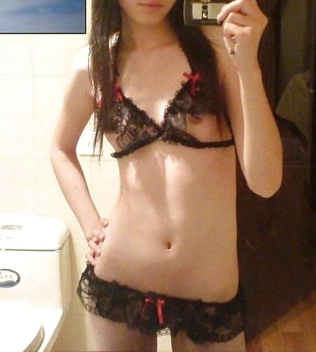 Sex The Beauty of Amateur Self Pic Asian Teens image