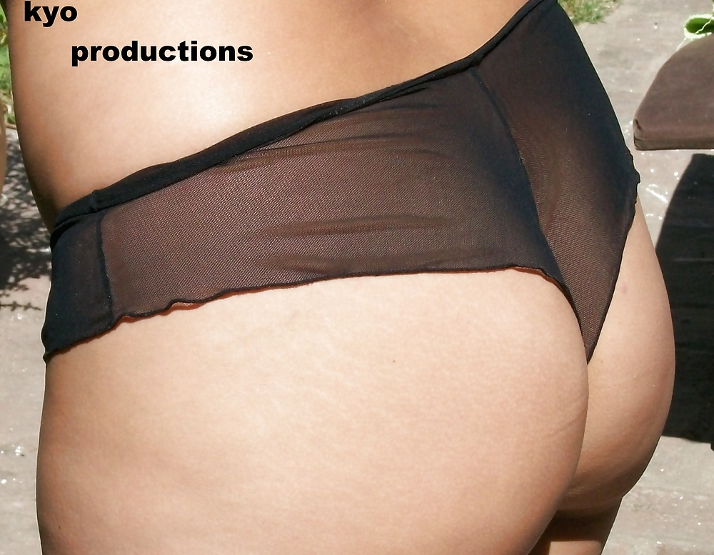 Sex Anal Babes Outdoor in Black image