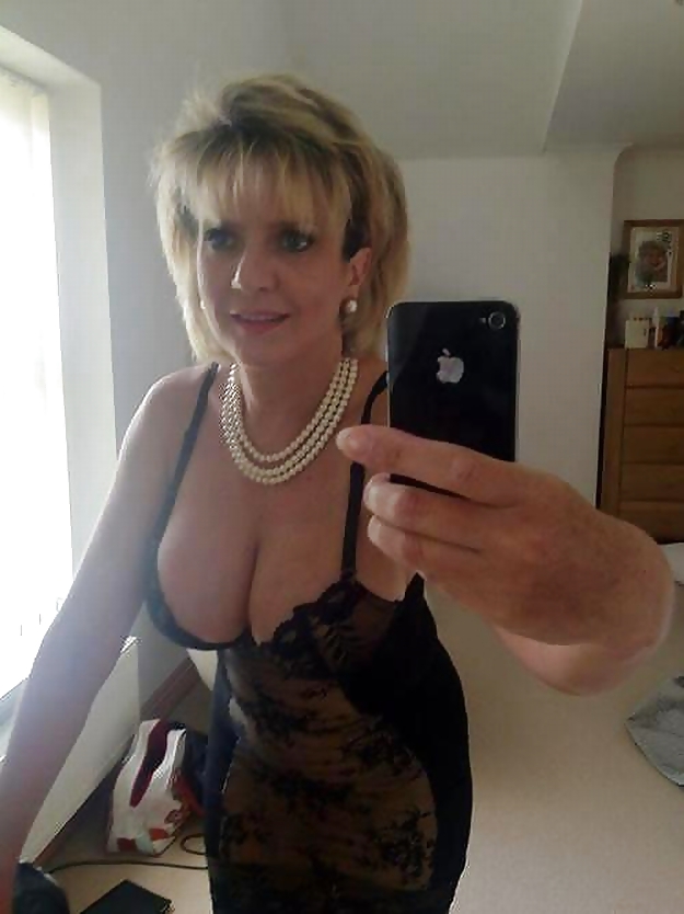 Sex MILFs, GILFs and Cougars oh my image