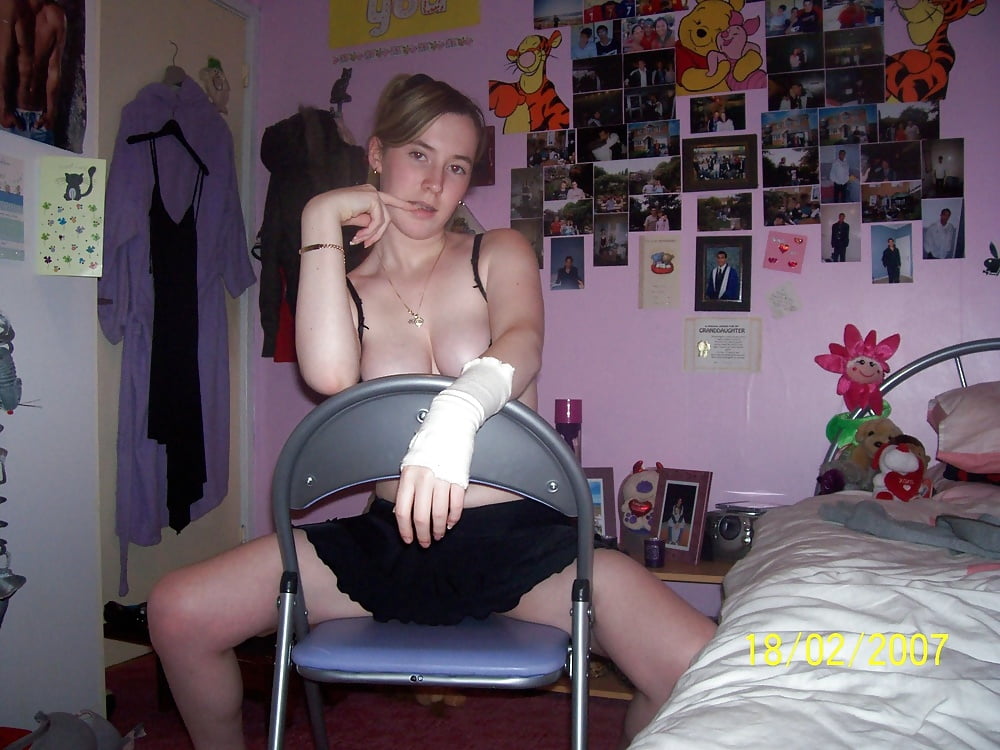 Sex lola 18 ans coquine image