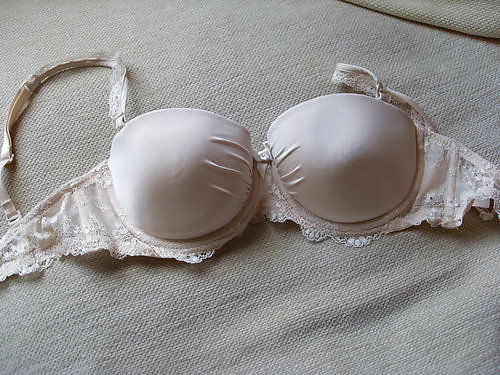 Sex A Cup girls and bras 3 image