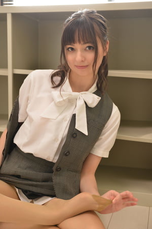 japanese girl pantyhose         