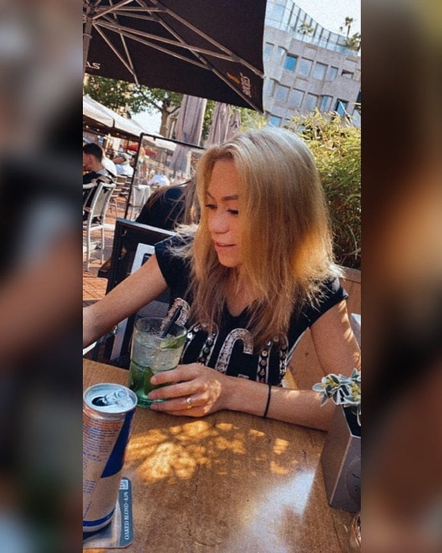 Dutch blonde gangbang whore loves sex - 90 Photos 