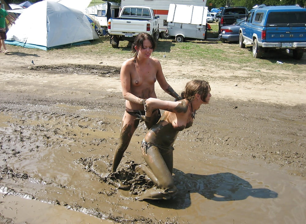 Sex Public Sluts 2 (1001) image