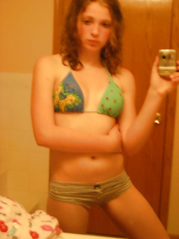 Sex Silly Skinny Small Tits Selfshot Sylvia image