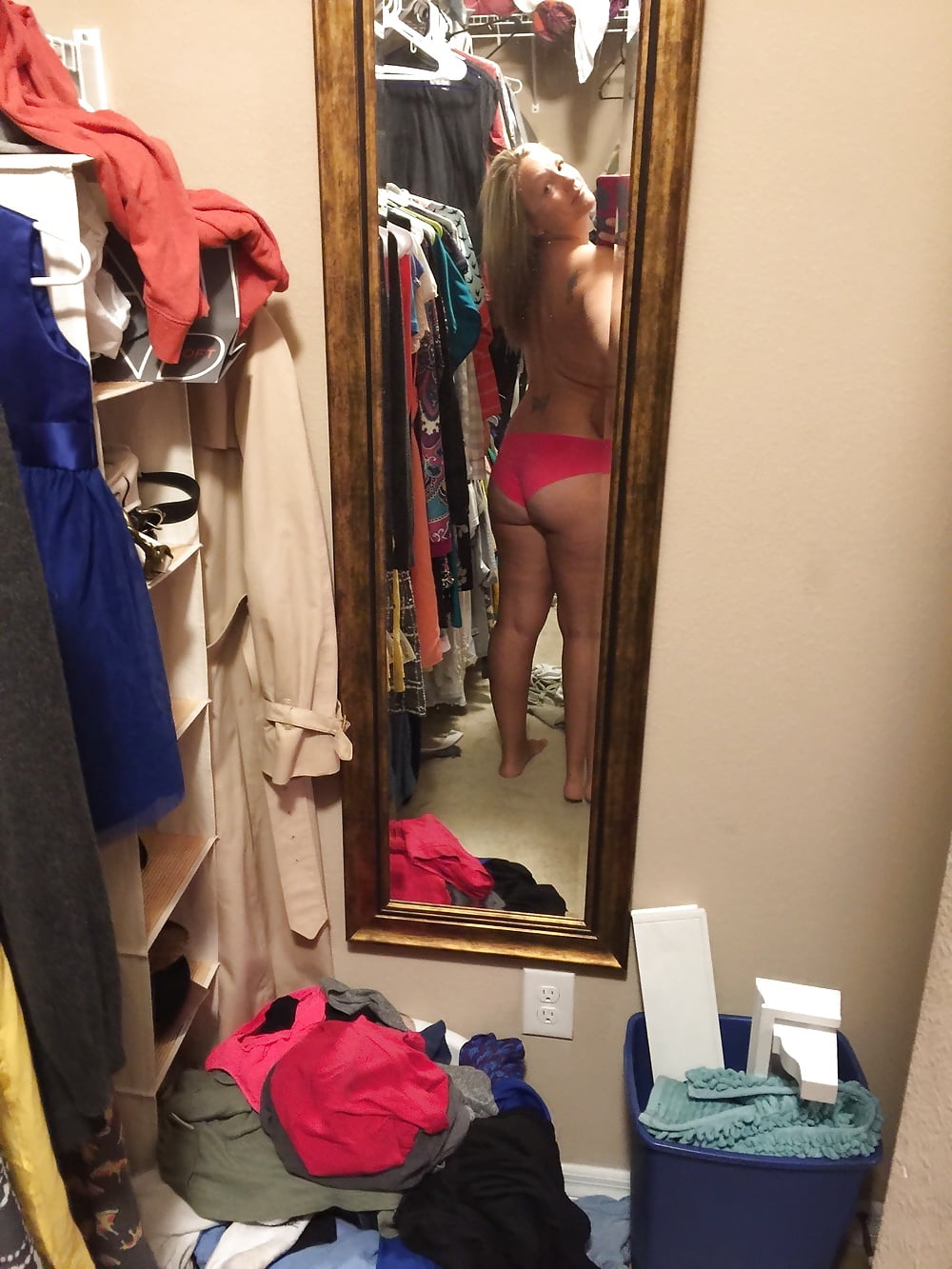 Sex Amateur Sluts Exposed 11 image