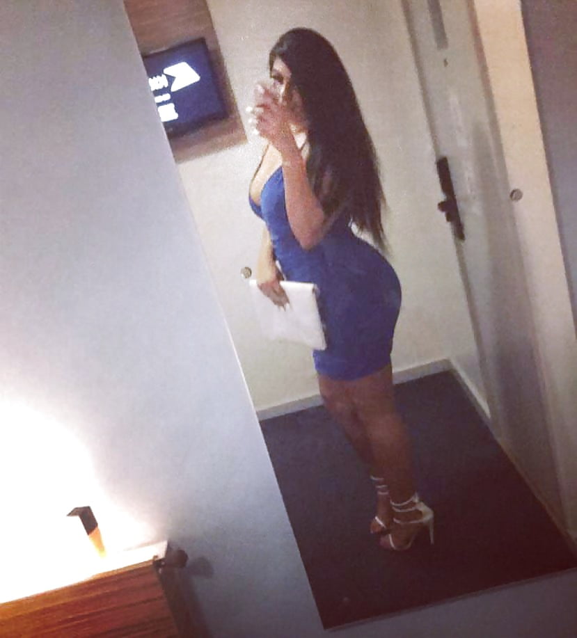 Sex Curvy UK Indian Babe image