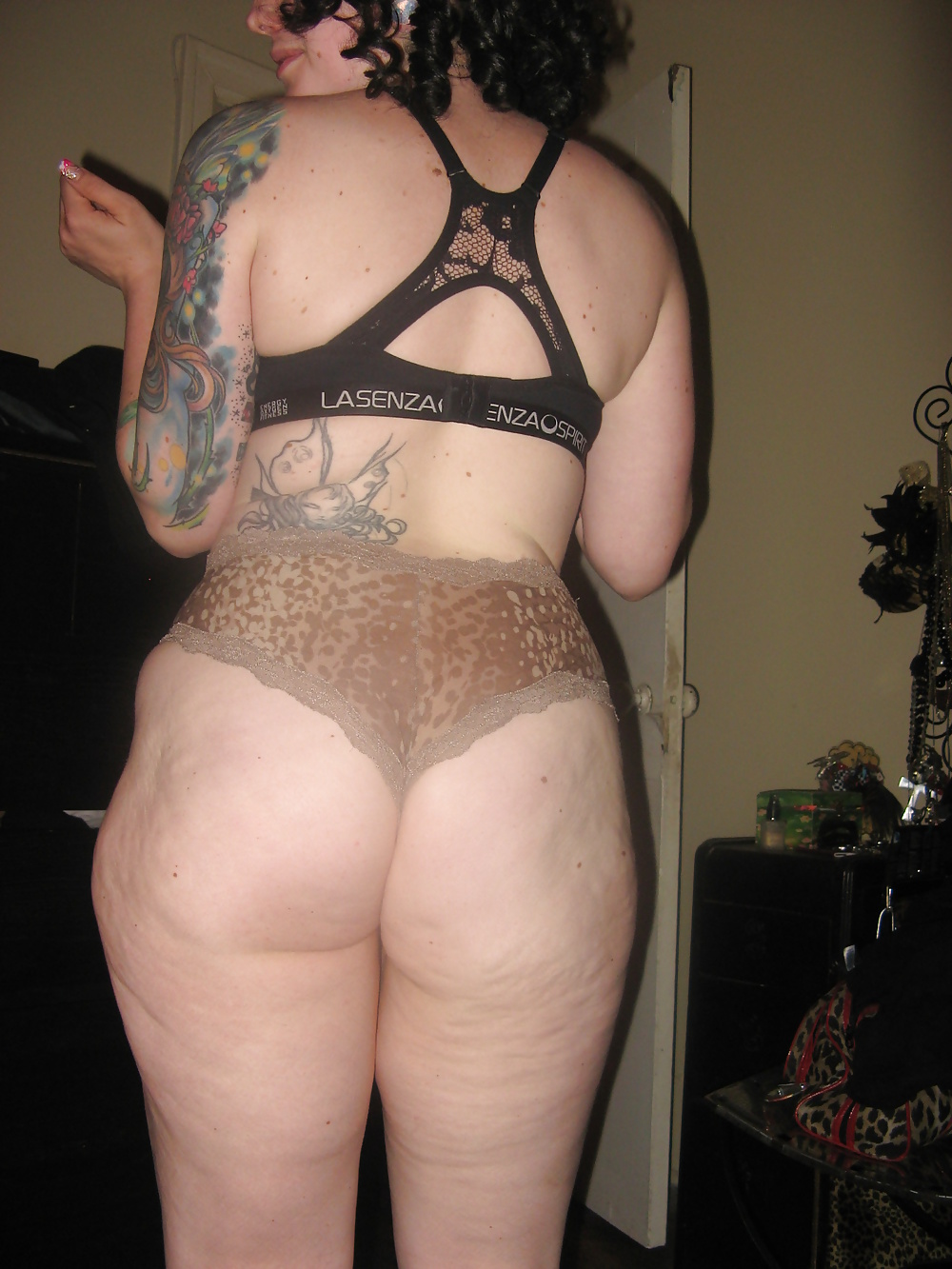 Sex Big White Booty Cheeks image