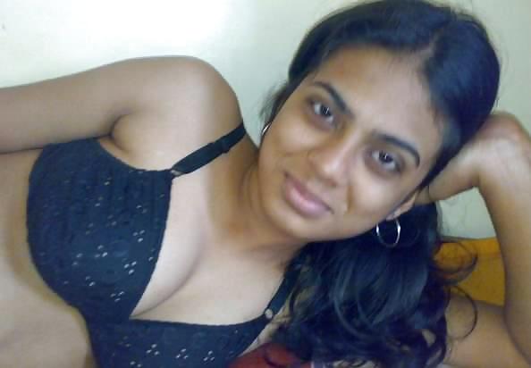 Sex young and sexy Indian girls image