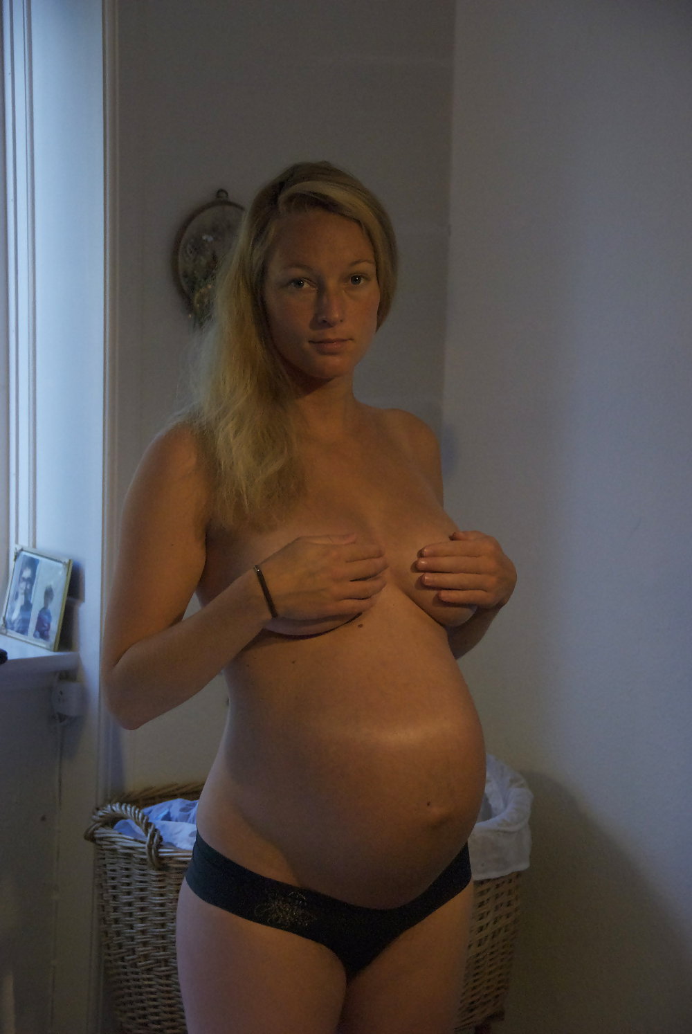 Sex WG Mitbewohnerin Sara image