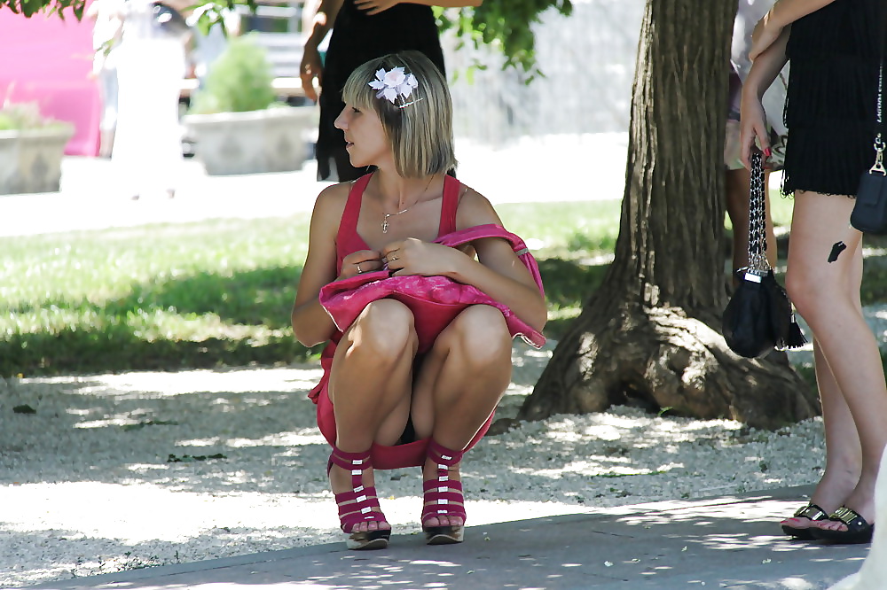 Russin Geil Upskirt Onanieren
