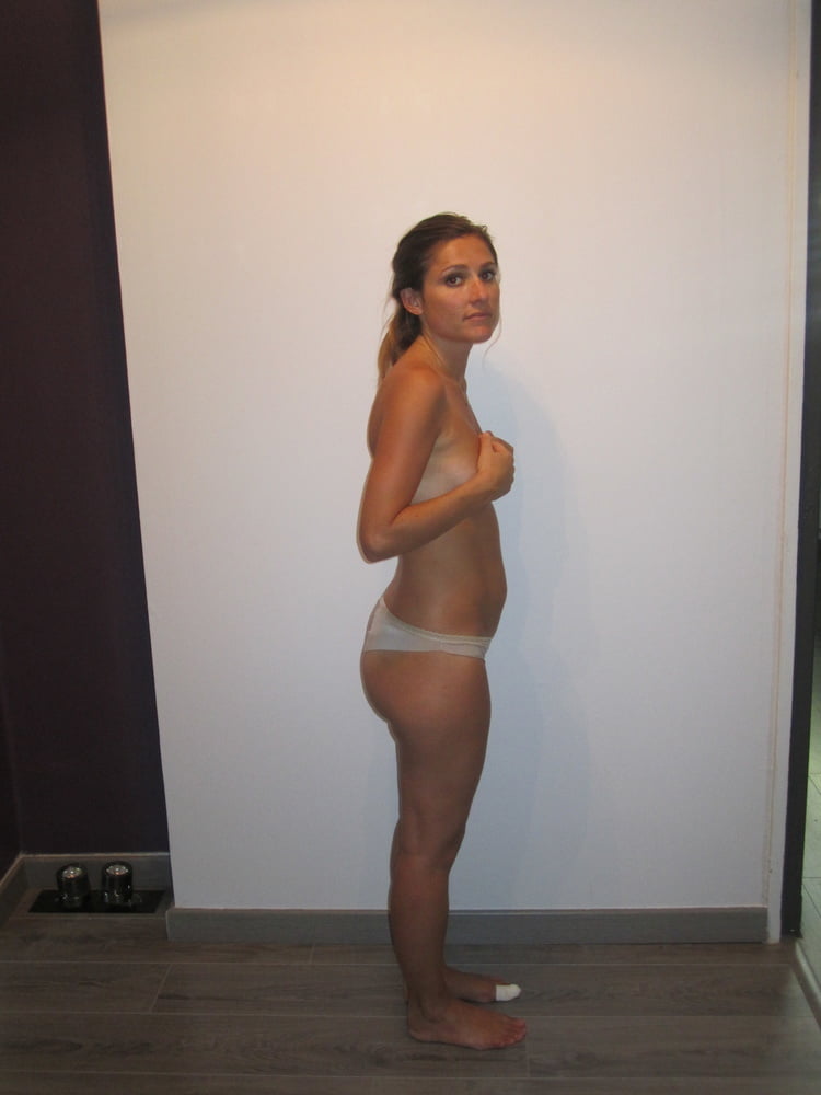 French Pregnant MILF To BE - 18 Photos 