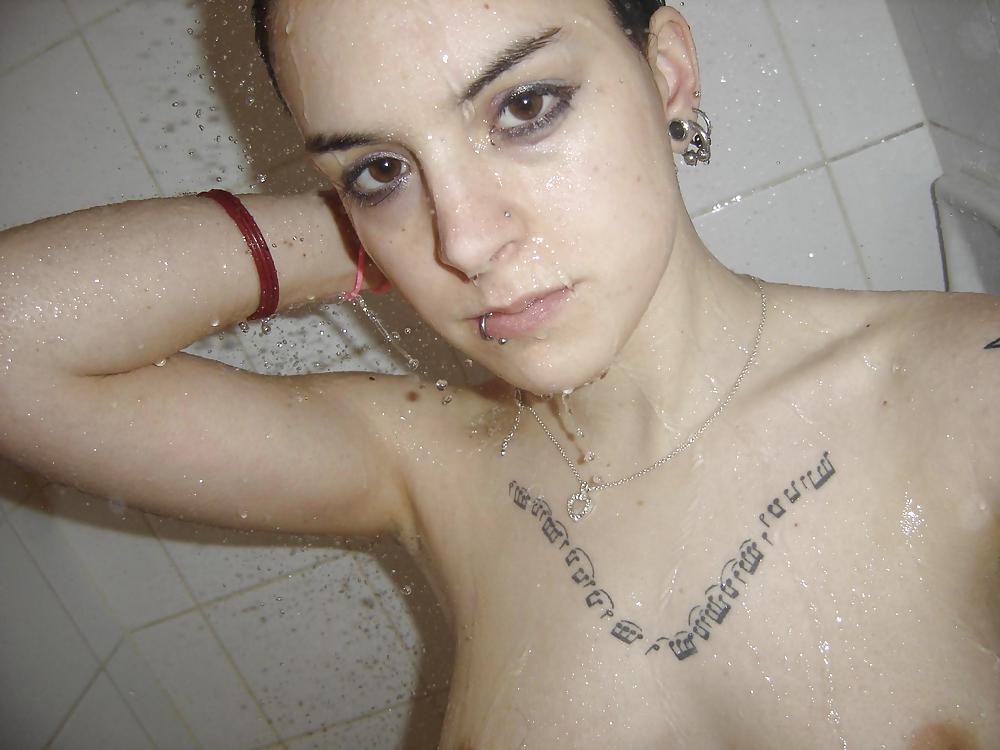 Sex HOT EMO AMATEUR GIRL...MMMHHH image