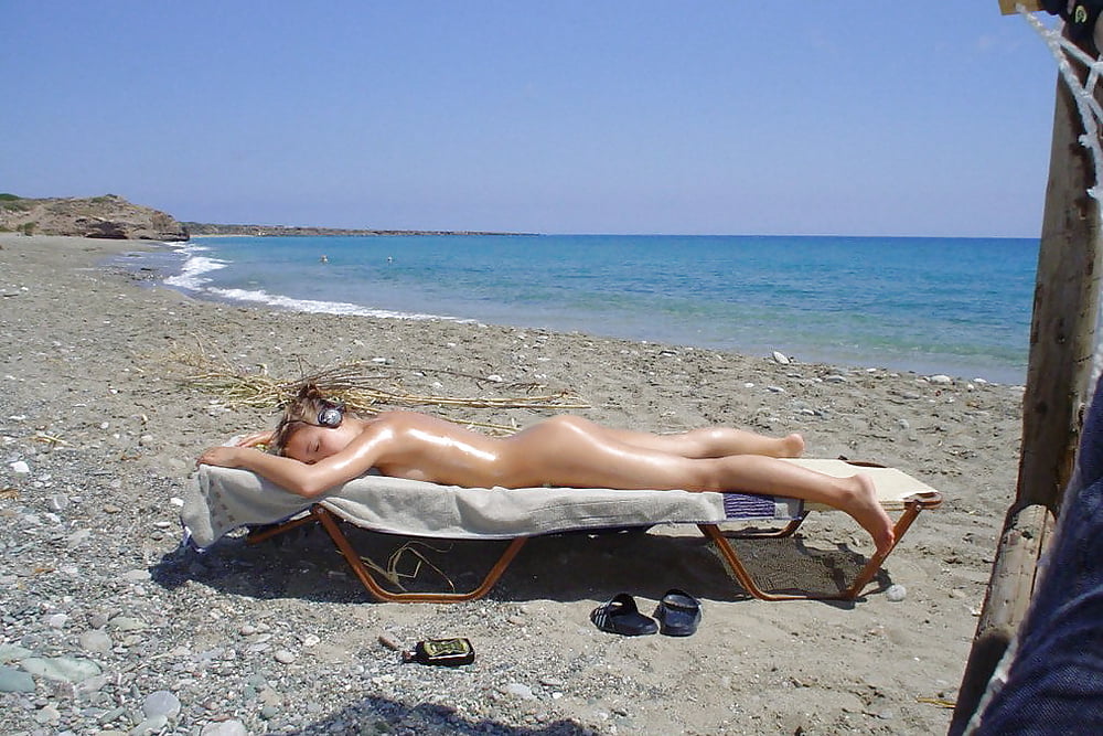 Sex nues a la plage image
