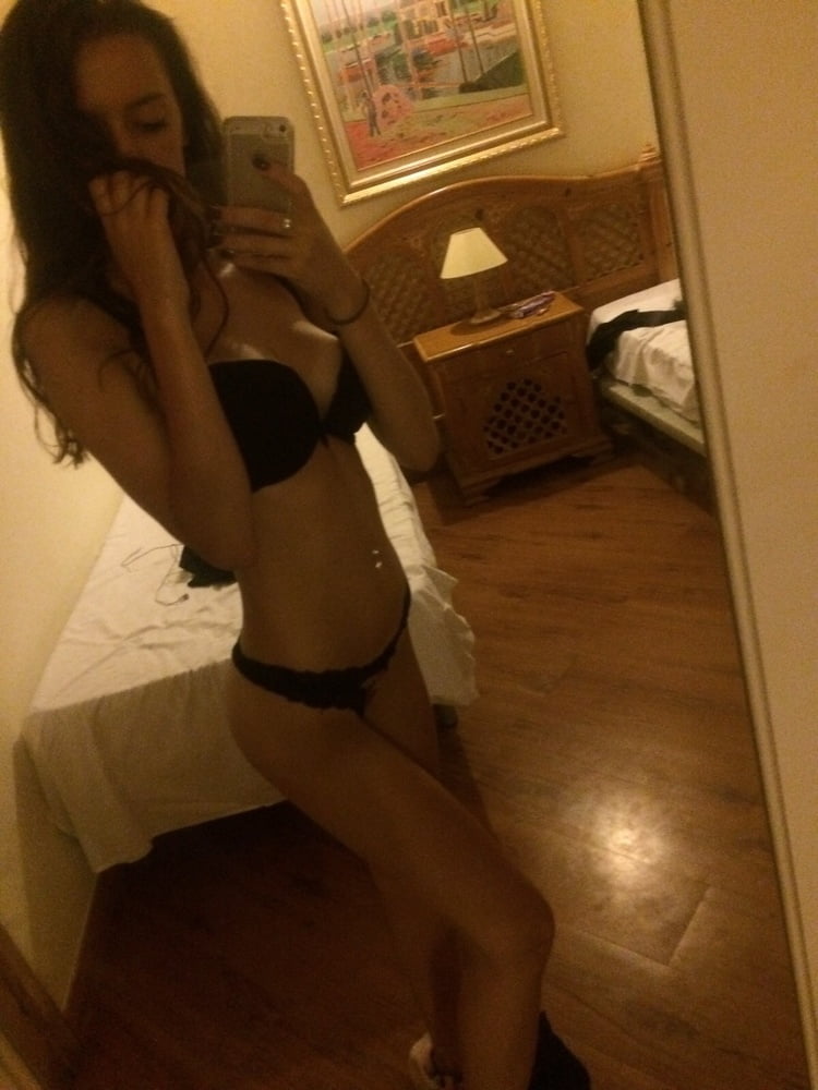 Horny Dieme Piece is exposing her body and pussy photo #324438499