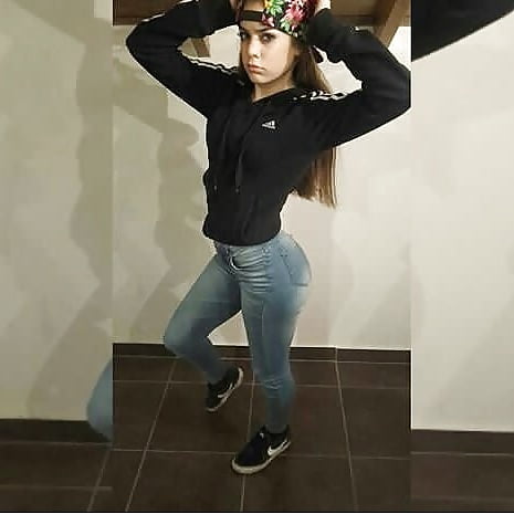 Sex Amazing Serbian teen babe Texi klinka voli da se plazi image