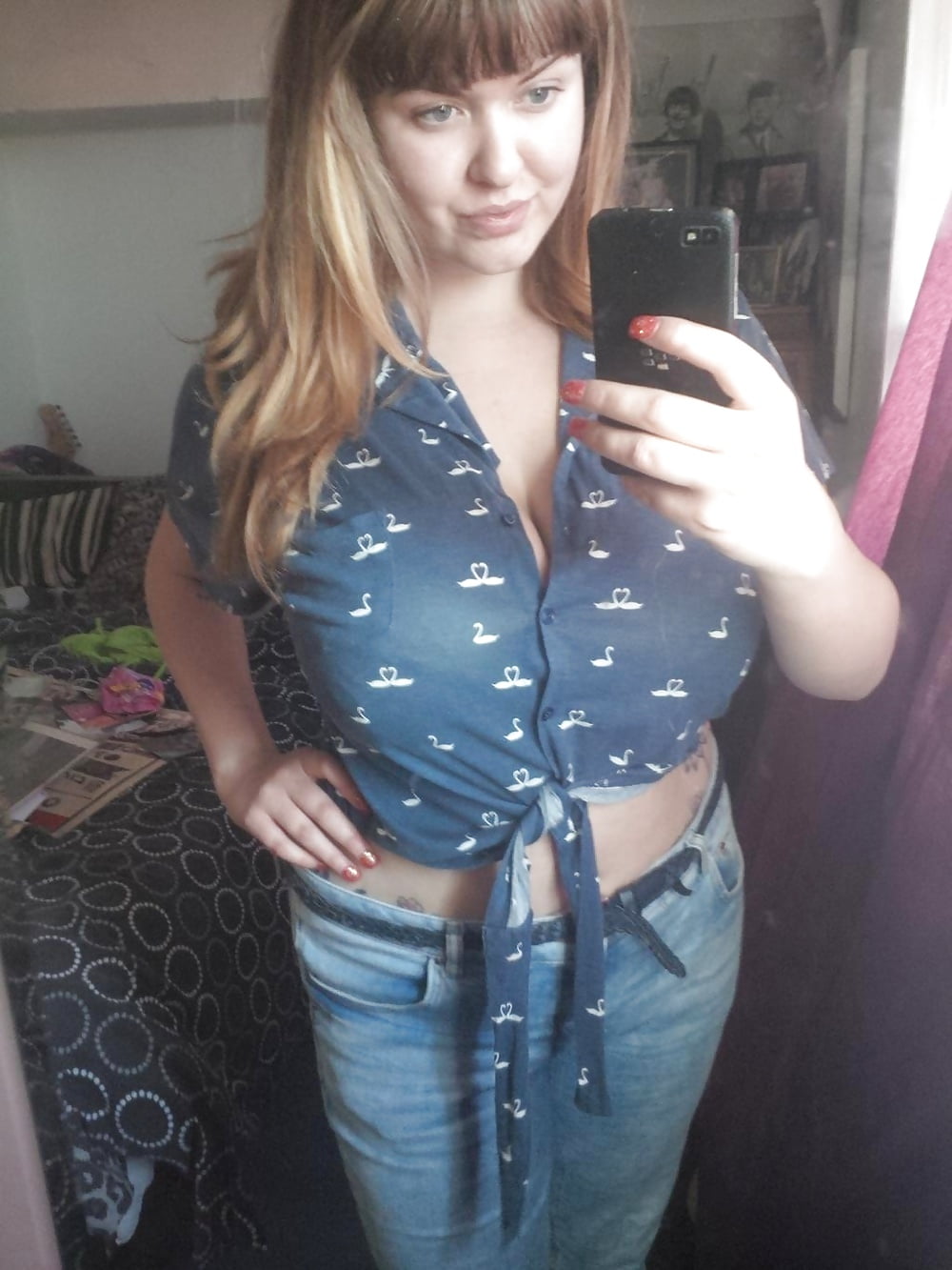 Sex Real Busty Amateur Web Girls image