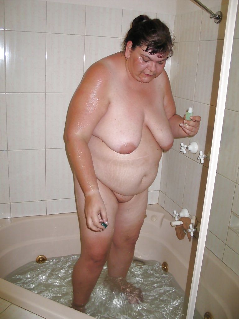 Sex Bbw in bath. image