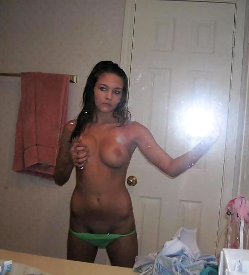 Sex Selfie Amateur Babes - vol 42! image