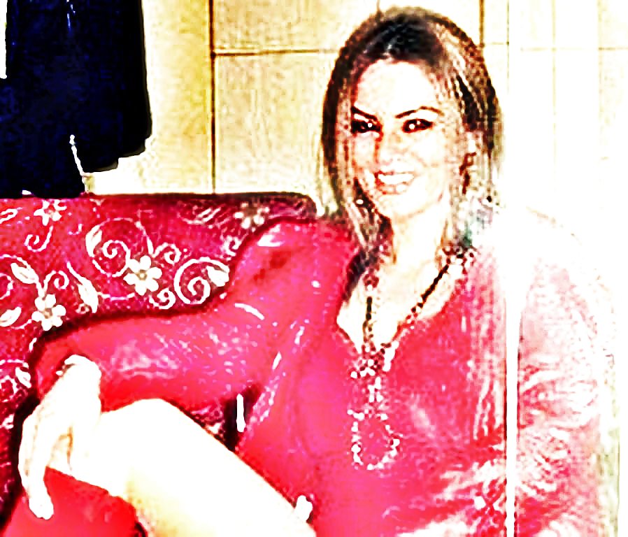 Sex Turkish sexy Blonde amateur singer image
