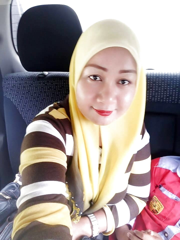 Sex Favourite Malay tudung milf 38 image