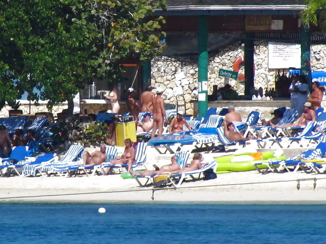 Sex amateur breasts cunts nude bikini teens 2 image