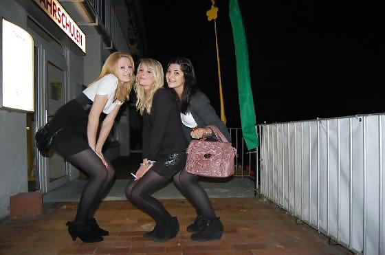 Sex Hot Teens Partying And Posing 4 image