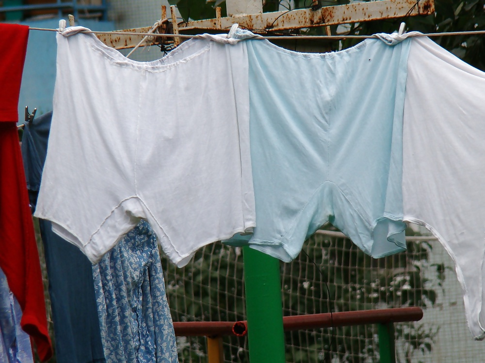 Sex Knickers and panties on a clothesline! Amateur! image