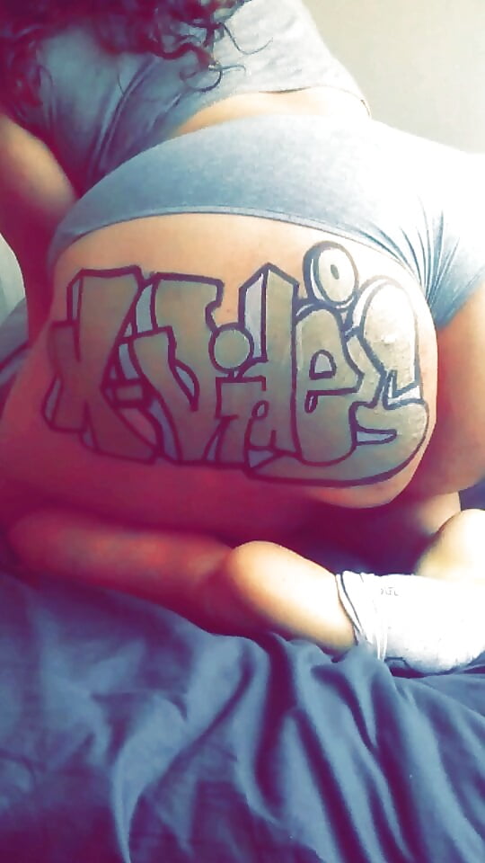 Sex Latina Chick image