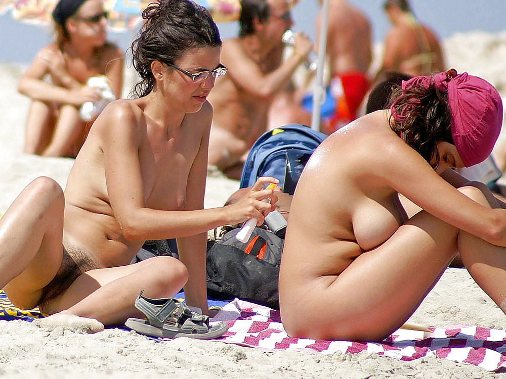 Sex beach voyeur II image