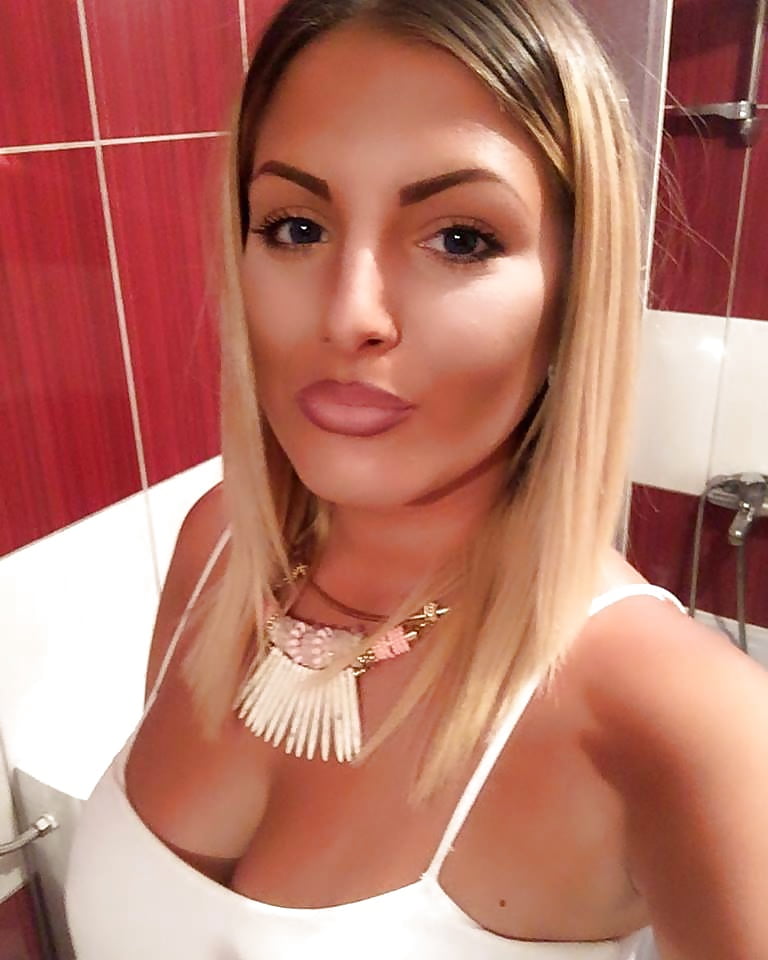 Sex Beauty Serbian Big Boobs (mala je luda) image