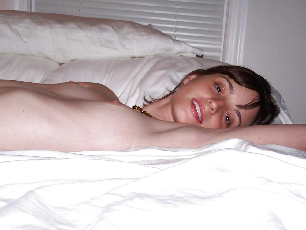 Sex PLEASE, LET ME IN YOUR BED image