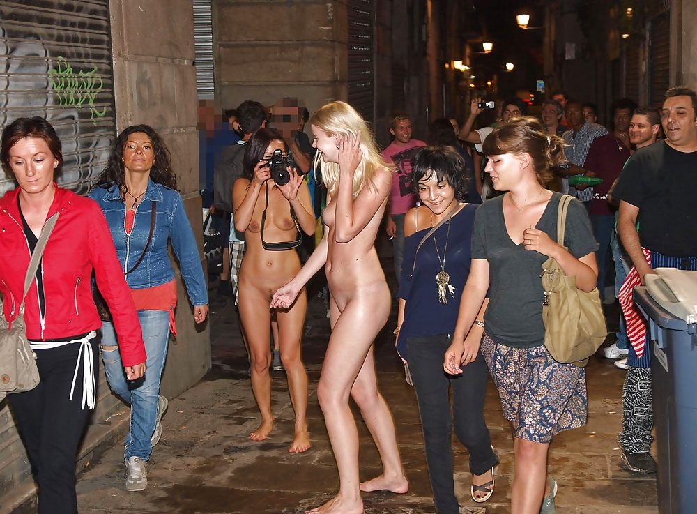 Sex Naked in public image