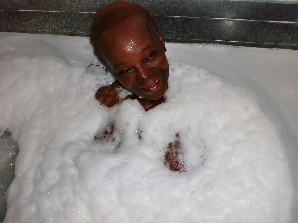 Sex Brazilian granny 035 image