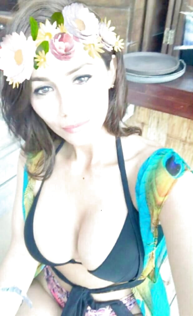 Sex Thick slutty milf dressed and undressed clothed unclothed image