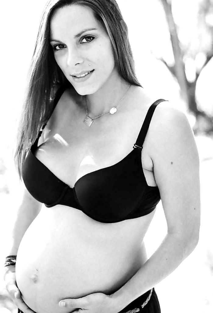 Sex CELINA 27ANS 1 MOME DIVORCEE AIME LA BAISE image