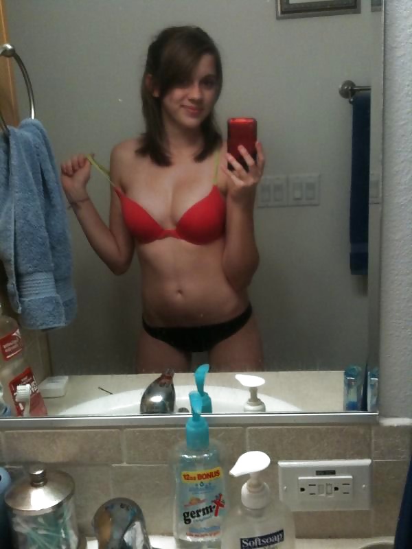 Sex Paradise teens selfshots 11 image