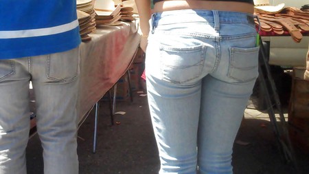 Edible butt and ass so nice in them jeans