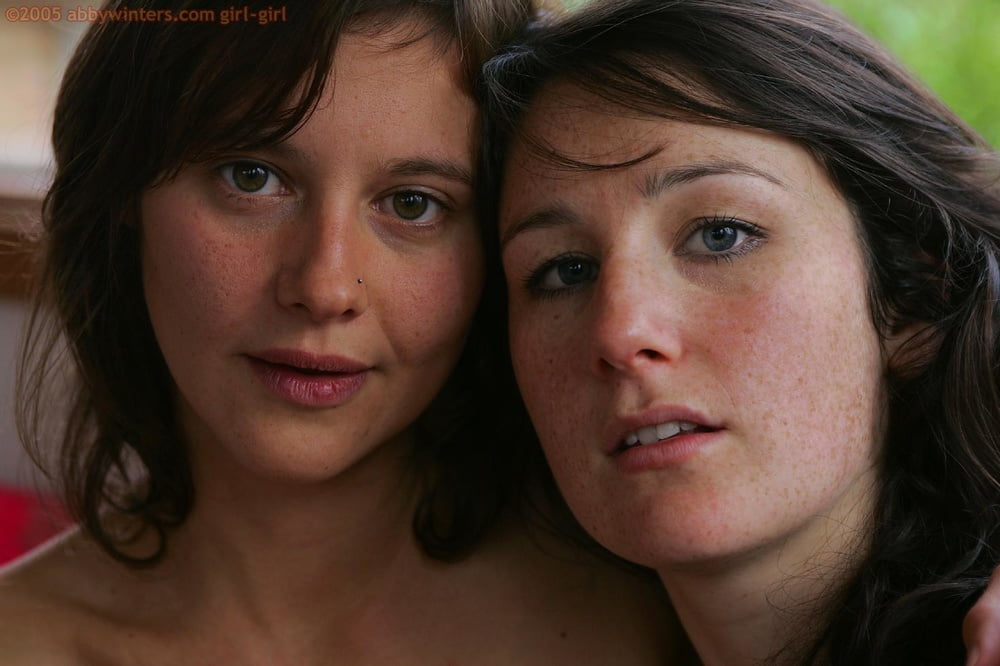 Inexperienced lesbians - 20 Photos 
