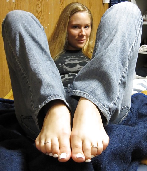 Sex Amateur Teen Nice Feet image