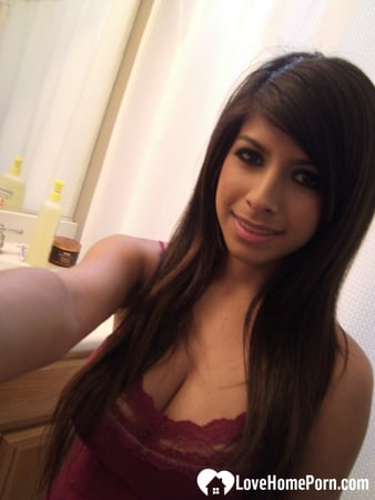 do my sexy curves make you hard         