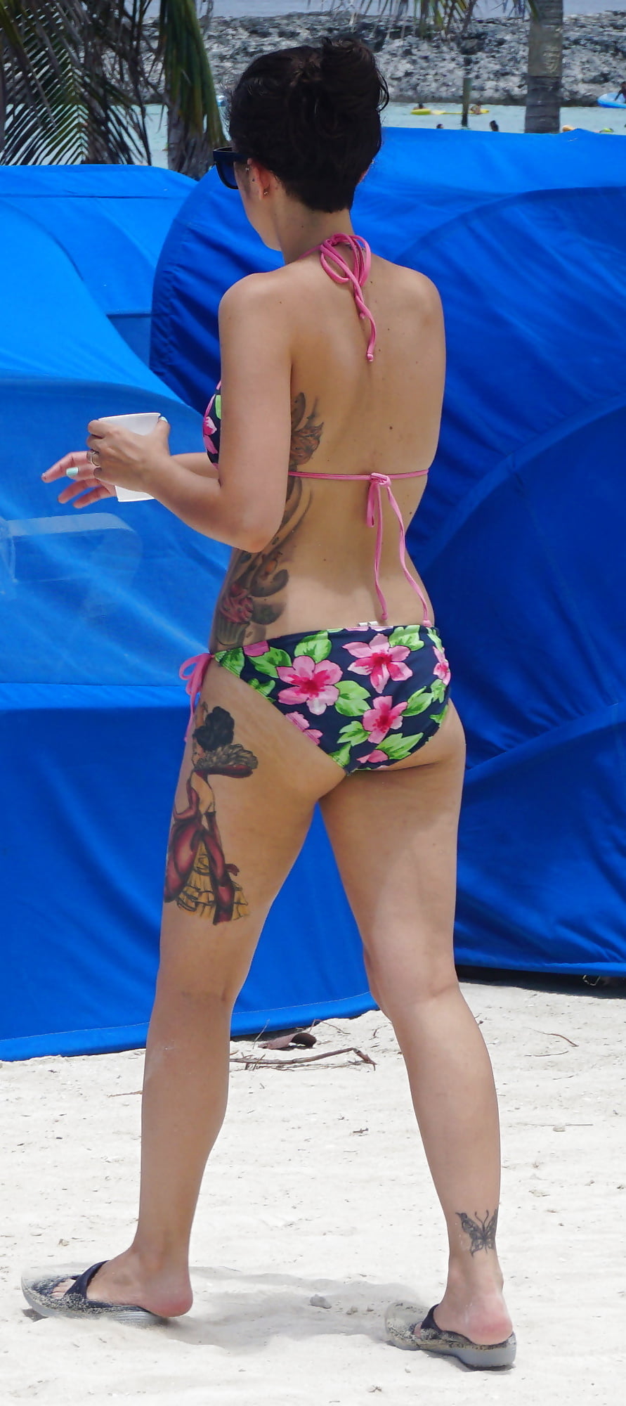Sex Inked girl at the beach image