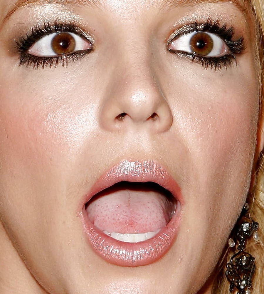 Britney spears with dick in her mouth