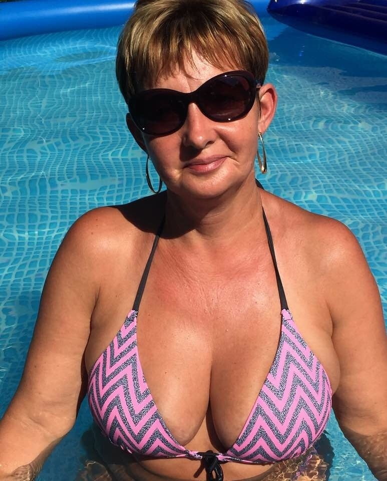 Mature Ladies Dressed But Sexy 134 - 50 Photos 