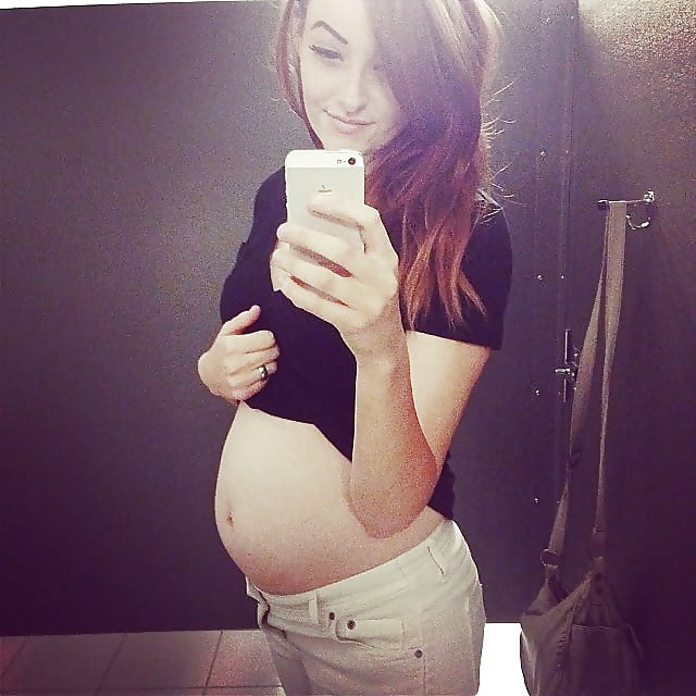 Sex Random pregnant redheads image