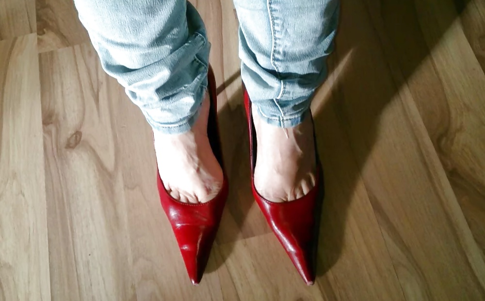 Sex Sexy feet in High Heels image